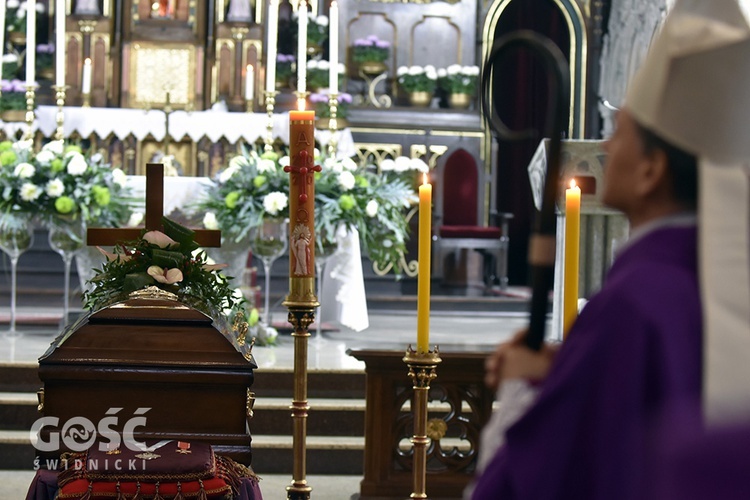 Pogrzeb Jerzego Krzywdy, przewodniczącego strzegomskiej rady parafialnej