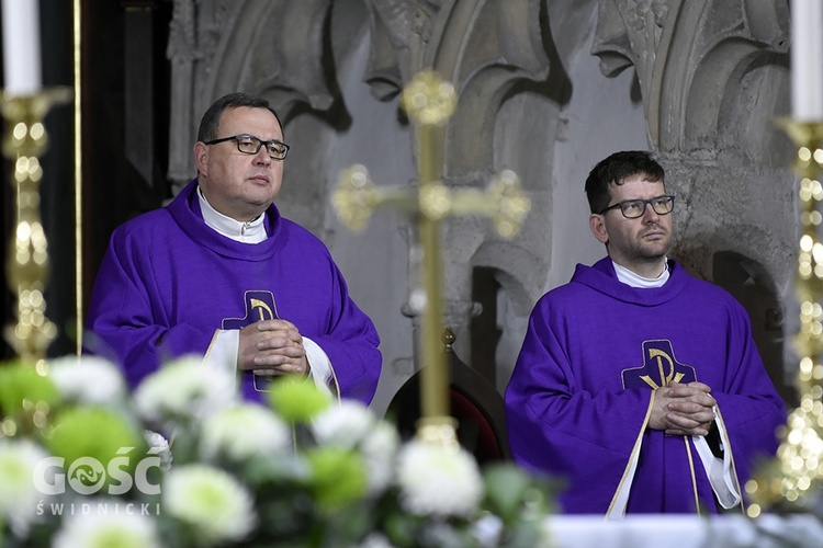 Pogrzeb Jerzego Krzywdy, przewodniczącego strzegomskiej rady parafialnej