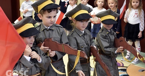 Dzień Niepodległości w przedszkolu sióstr prezentek