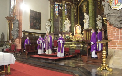 Legnica. Eucharystia za ojczyznę