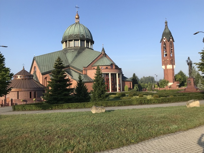 Tychy. 30-lecie parafii bł. Karoliny