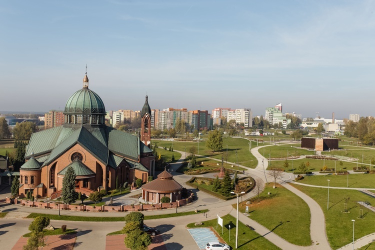 Tychy. 30-lecie parafii bł. Karoliny