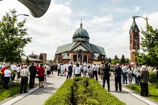 Tychy. 30-lecie parafii bł. Karoliny