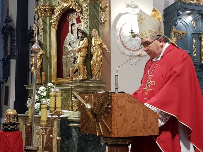 Homilię wygłosił bp Wojciech Osial.