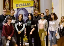 Młodzi chcą być w Kościele