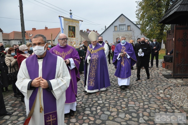 Pogrzeb ks. Zdzisława Przybysza