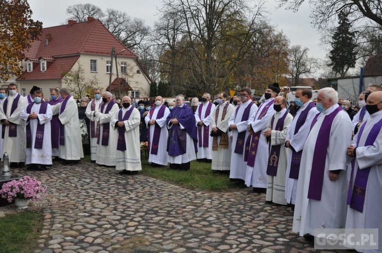 Pogrzeb ks. Zdzisława Przybysza