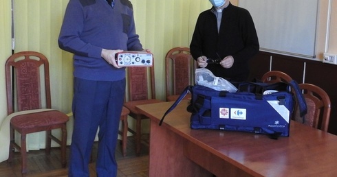 Respirator od Caritas dla szpitala wojskowego