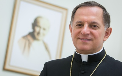 Abp Mokrzycki: Kapłani i biskupi będą rozliczani z odwagi