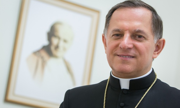 Abp Mokrzycki: Kapłani i biskupi będą rozliczani z odwagi