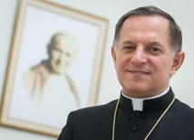 Abp Mokrzycki: Kapłani i biskupi będą rozliczani z odwagi