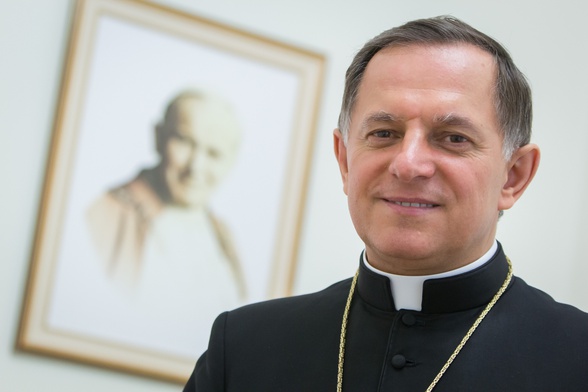 Abp Mokrzycki: Kapłani i biskupi będą rozliczani z odwagi