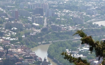 W Tbilisi uzbrojony mężczyzna wziął zakładników