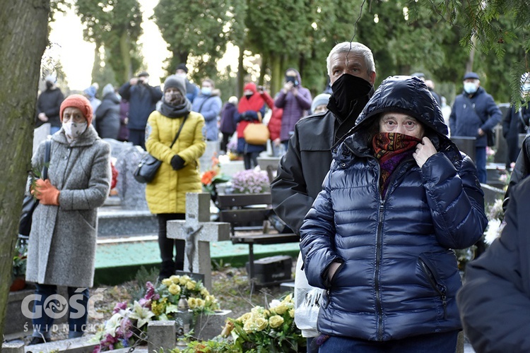 Pogrzeb ks. Stefana Smotera, proboszcza z parafii pw. św. Michała Archanioła w Bystrzycy Kłodzkiej