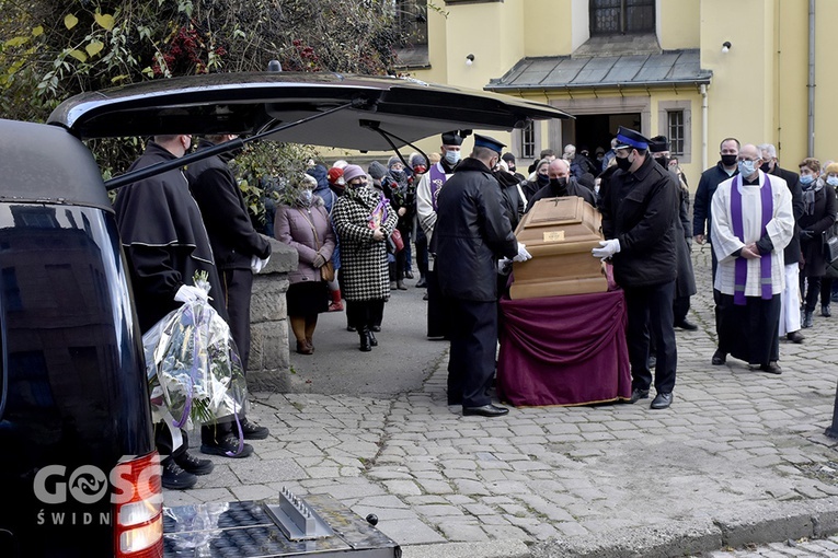 Pogrzeb ks. Stefana Smotera, proboszcza z parafii pw. św. Michała Archanioła w Bystrzycy Kłodzkiej
