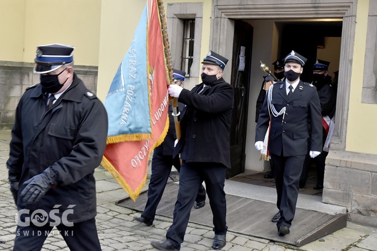 Pogrzeb ks. Stefana Smotera, proboszcza z parafii pw. św. Michała Archanioła w Bystrzycy Kłodzkiej