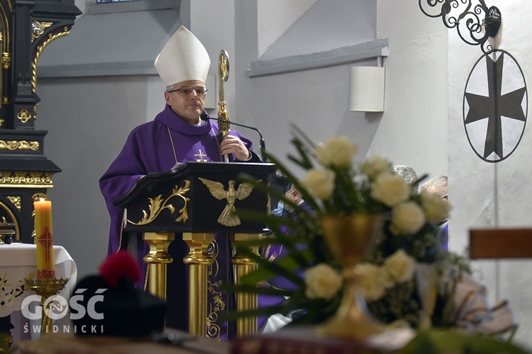 Pogrzeb ks. Stefana Smotera, proboszcza z parafii pw. św. Michała Archanioła w Bystrzycy Kłodzkiej