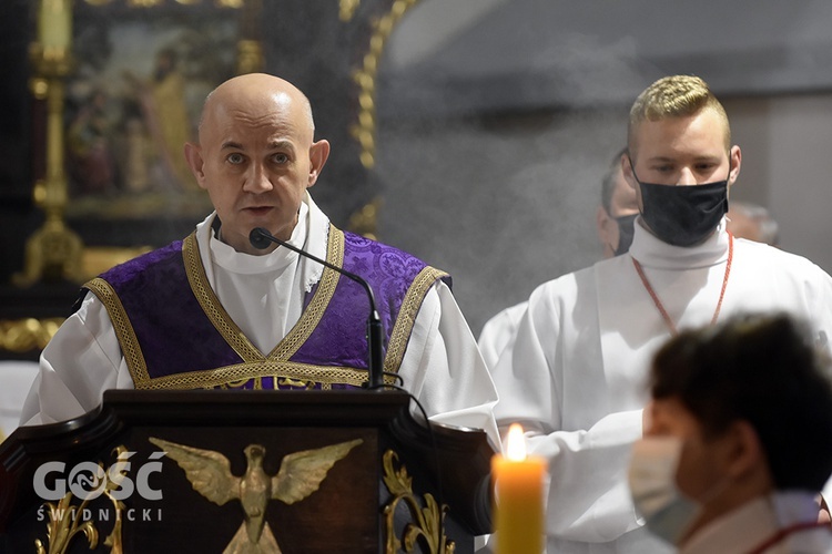 Pogrzeb ks. Stefana Smotera, proboszcza z parafii pw. św. Michała Archanioła w Bystrzycy Kłodzkiej