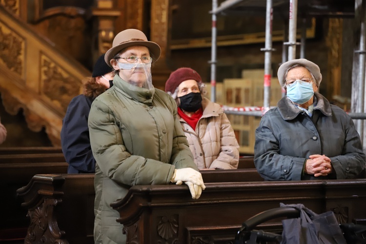 Konsekracja nowego ołtarza w kościele Bożego Ciała w Krakowie