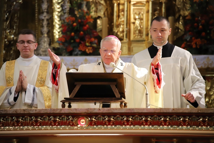 Konsekracja nowego ołtarza w kościele Bożego Ciała w Krakowie