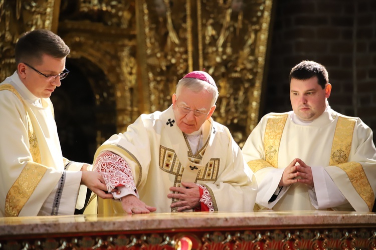 Konsekracja nowego ołtarza w kościele Bożego Ciała w Krakowie