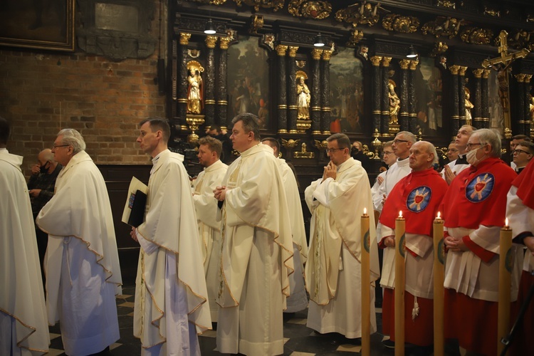 Konsekracja nowego ołtarza w kościele Bożego Ciała w Krakowie