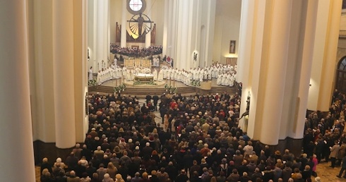 NIEDZIELA 22. 11. 2020 r. UROCZYSTOŚĆ JEZUSA CHRYSTUSA, KRÓLA WSZECHŚWIATA godz 12.00