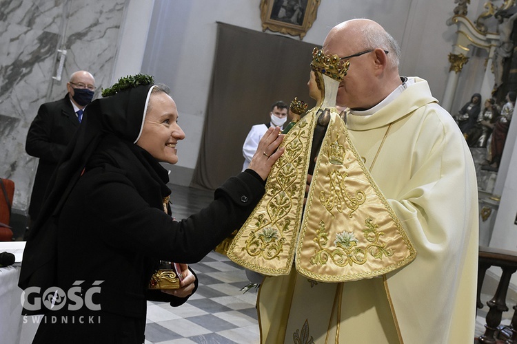 Pielgrzymka dziękczynna marianek i profesja wieczysta s. Racheli