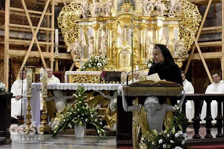 Pielgrzymka dziękczynna marianek i profesja wieczysta s. Racheli