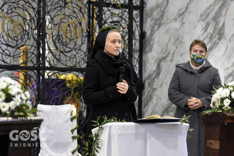 Pielgrzymka dziękczynna marianek i profesja wieczysta s. Racheli