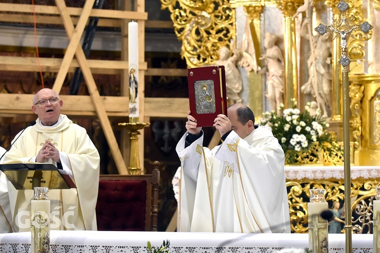 Pielgrzymka dziękczynna marianek i profesja wieczysta s. Racheli