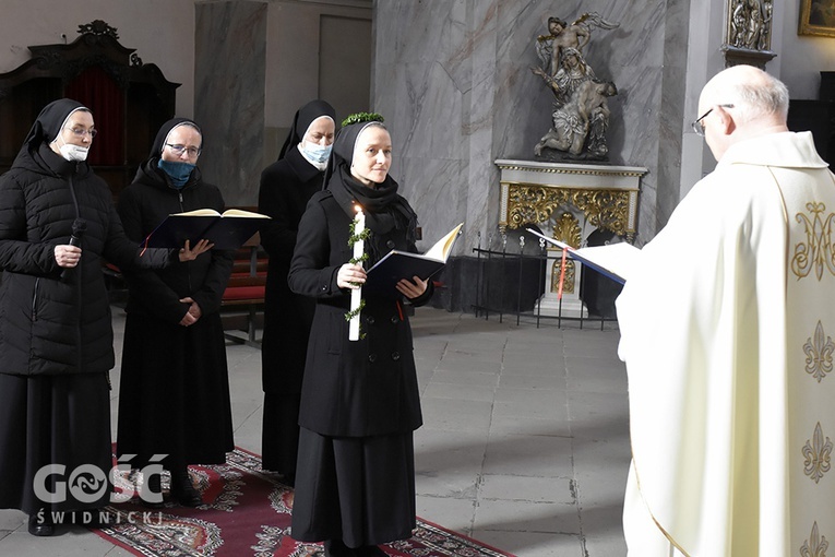 Pielgrzymka dziękczynna marianek i profesja wieczysta s. Racheli