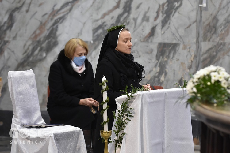 Pielgrzymka dziękczynna marianek i profesja wieczysta s. Racheli