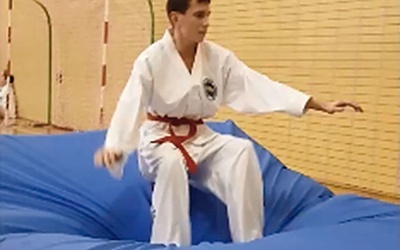 ▲	Taekwondo to dobry sposób na poprawę sprawności.