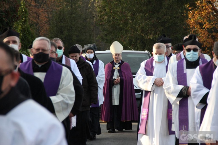 Pogrzeb śp. ks. Ireneusza Łuczaka