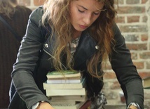 Tuż przed ogłoszeniem lockdownu wiele osób robiło czytelnicze zapasy.