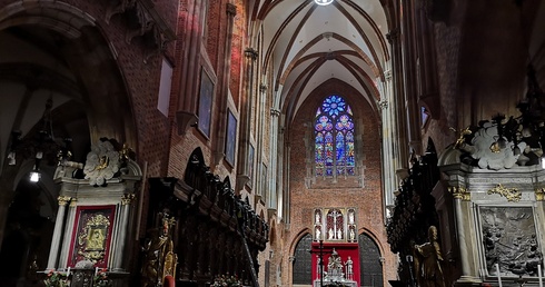 Zakończyły się prace w prezbiterium katedry wrocławskiej