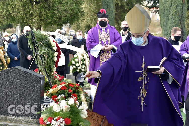 Ostatnie pożegnanie ks. Stanisława Czachora