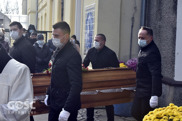 Ostatnie pożegnanie ks. Stanisława Czachora
