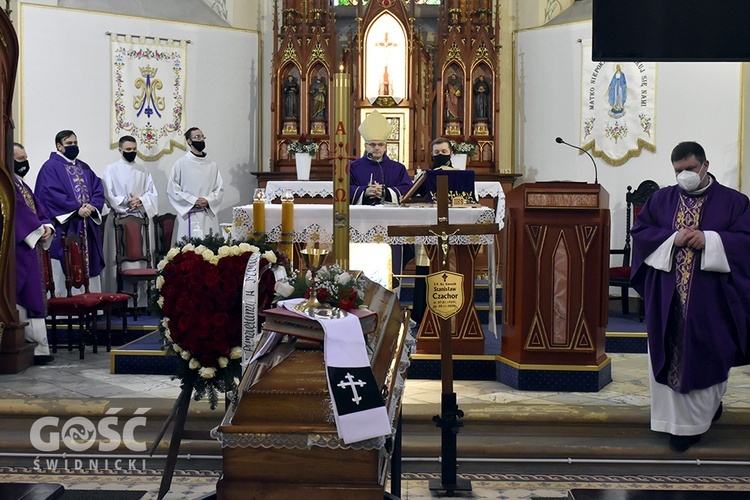 Ostatnie pożegnanie ks. Stanisława Czachora