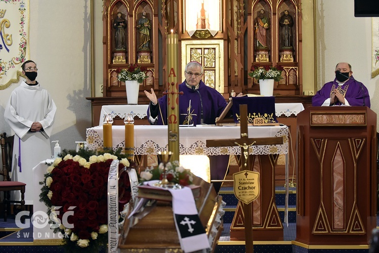 Ostatnie pożegnanie ks. Stanisława Czachora