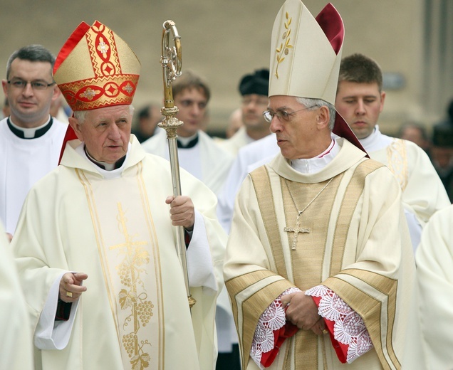 Archiwum. Ingres abp. Wiktora Skworca do katedry Chrystusa Króla w Katowicach