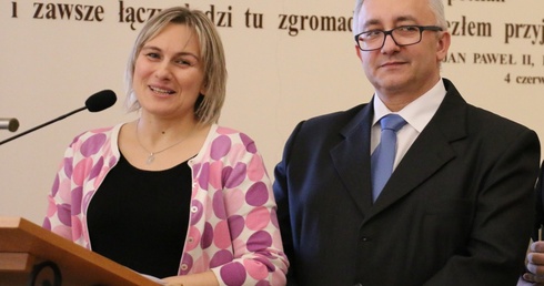 Monika i Jarosław Kołodziejczykowie w latach 2016-2019 pełnili posługę pary diecezjalnej radomskiej.