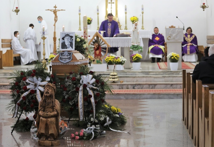 Pogrzeb śp. Stanisława Kwaśnego w Mesznej 