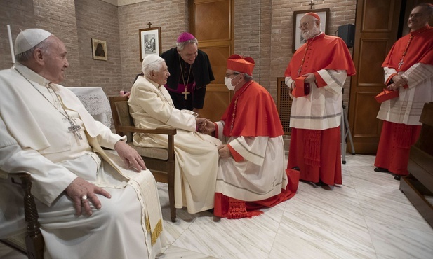 Nowi kardynałowie u papieża seniora