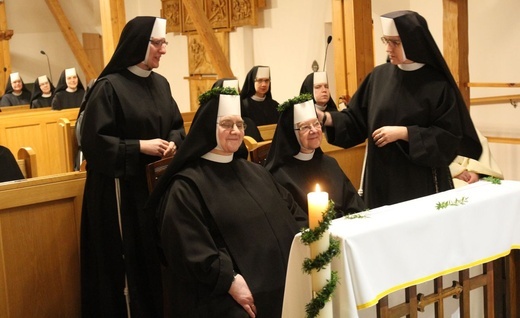 Jubileusz 60-lecia ślubów zakonnych elżbietanek cieszyńskich: s. Letycji i s. Ancilli
