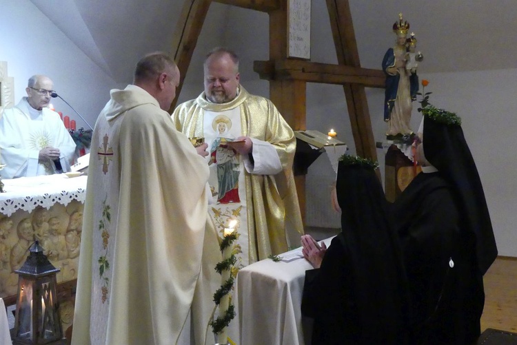 Jubileusz 60-lecia ślubów zakonnych elżbietanek cieszyńskich: s. Letycji i s. Ancilli