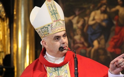 Ks. Adam Bab posługę biskupią rozpoczął 29 czerwca br. 