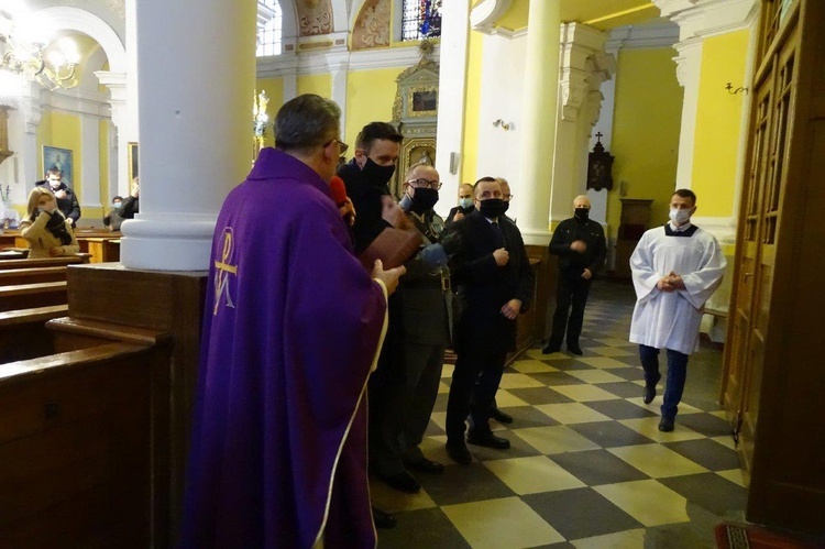 Wschowa. Poświęcenie tablicy z okazji 100. rocznicy Cudu nad Wisłą