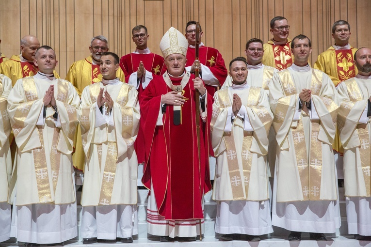 Święcenia diakonatu